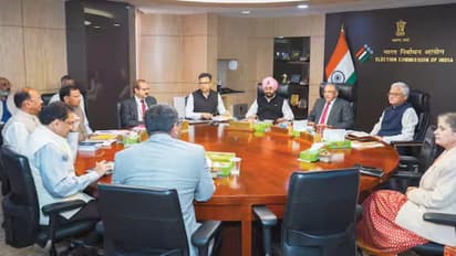 ಶೀಘ್ರದಲ್ಲೇ ಮತದಾರರ ಚೀಟಿ ಜತೆ ಆಧಾರ್‌ ಜೋಡಣೆ!