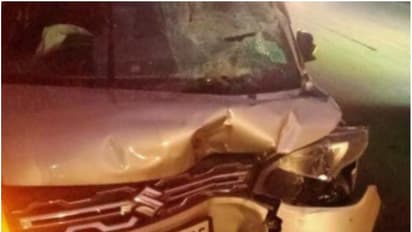 ദേശീയപാതയിൽ കാർ ലോറിക്ക് പിന്നിലേക്ക് ഇടിച്ചുകയറി; ഗുരുതരമായി പരിക്കേറ്റ ഡോക്ടർ മരിച്ചു, ഭാര്യ ആശുപത്രിയിൽ