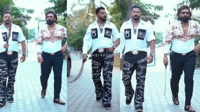 ಲಾಂಗ್‌ ಹಿಡಿದು ರೀಲ್ಸ್‌ ಮಾಡಿದ ಬಿಗ್‌ ಬಾಸ್‌ ರಜತ್‌, ವಿನಯ್‌ ಗೌಡ; ಇವರ ಮೇಲೆ ಕೇಸ್‌ ಯಾಕಿಲ್ಲ?