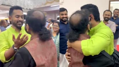 പരിഭവം അലിയിച്ച ആശ്ലേഷം; മുഖ്യമന്ത്രിയുടെ ഇഫ്‍താർ വിരുന്നിൽ പരസ്പരം കെട്ടിപ്പിടിച്ച് ആസിഫും രമേഷ് നാരായണും