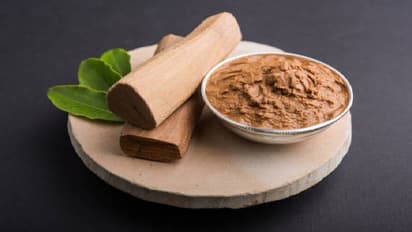 ಹಣೆಗೆ ಶ್ರೀಗಂಧದ ಲೇಪ ಹಚ್ಚುವುದರಿಂದ ಸಿಗುವ 5 ಅದ್ಭುತ ಪ್ರಯೋಜನಗಳು