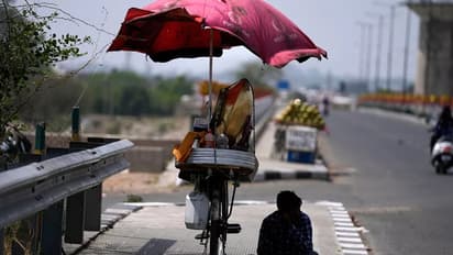 தமிழகத்தில் மழை கூடவே வெயிலும் இருக்காம்! எந்தெந்த மாவட்டங்களில்! வானிலை மையத்தின் லேட்டஸ் அப்டேட்! 