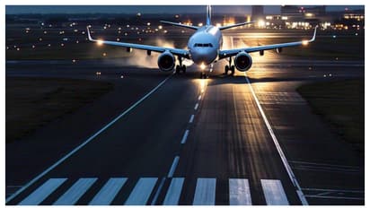 സീറ്റിനിടിയില്‍ ഐപാഡ് കുടുങ്ങി; 461 പേരുമായി പറന്ന വിമാനം തിരിച്ചിറക്കി