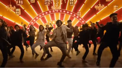 കിടിലൻ നൃത്ത ചുവടുകളുമായി രഞ്ജിത്ത് സജീവ്: യു. കെ.ഒ. കെ യിലെ വീഡിയോ ഗാനം പുറത്തിറങ്ങി