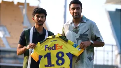IPL 2025: D Gukesh receives customized CSK jersey from Ravichandran Ashwin at Chepauk (WATCH)