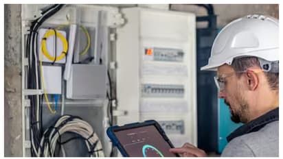 കര്ണാടകയിലെ ഇലക്ട്രിസിറ്റി മീറ്റര് അഴിമതി ആരോപണം, സമാനസംഭവം ആദ്യം നടന്നത് ആന്ധ്രയില്