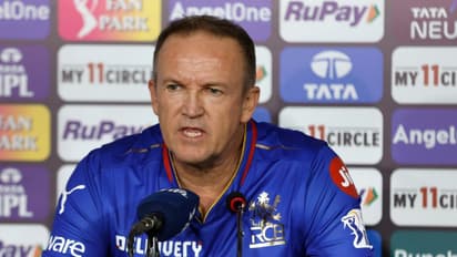 KKR vs RCB: 'এল ক্লাসিকোয় নামার আগে ভয় পাচ্ছে কেকেআর,' দাবি আরসিবি কোচ অ্যান্ডি ফ্লাওয়ারের