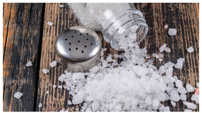 ഉപ്പ് കറിയിൽ ഇടാൻ മാത്രമല്ല ഇക്കാര്യങ്ങൾക്കും ഉപയോഗിക്കാറുണ്ട് 