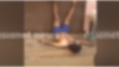 തൃശൂരിൽ ലഹരിക്കടിപ്പെട്ട് നടുറോഡിൽ യുവാവിന്റെ പരാക്രമം, ആശുപത്രിയിൽ വച്ച് വാര്ഡ് മെമ്പറുടെ തലയ്ക്കടിച്ചു