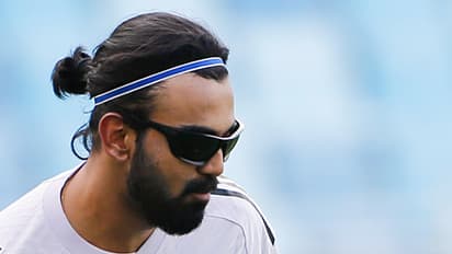 ലഖ്നൗവിനോട് പകരംവീട്ടാന് കെ എല് രാഹുല് കളത്തിലില്ല; എന്തുകൊണ്ട് താരം ഡല്ഹിയുടെ ഇലവനിലില്ല?