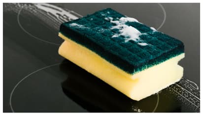 ഇൻഡക്ഷൻ സ്റ്റൗ വൃത്തിയാക്കാൻ ഇതാ എളുപ്പവഴികൾ 