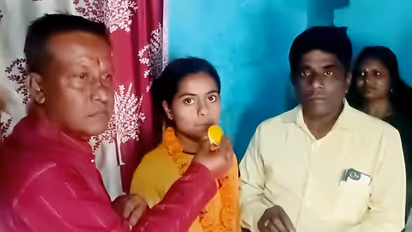 Auto driver's daughter Roshni Kumari defies odds to top Bihar Class 12 commerce exams; WATCH celebrations