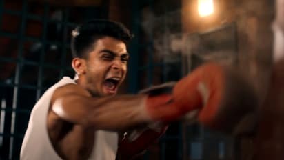 വീണ്ടും ഹിറ്റ് അടിക്കാന്‍ നസ്‍ലെന്‍; 'ആലപ്പുഴ ജിംഖാന' ട്രെയ്‍ലര്‍