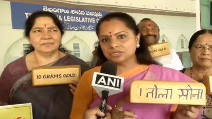BRS MLCs stage unique protest as Kavitha urges Sonia Gandhi to fulfill gold promise (WATCH)