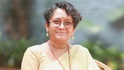 ನನ್ನ ಕಪ್ಪುವರ್ಣದ ಬಗ್ಗೆ ನಿಂದನೆ :ಫೇಸ್ಬುಕ್ನಲ್ಲಿ ಬೇಸರ ಹೊರಹಾಕಿದ ಕೇರಳದ ಮುಖ್ಯ ಕಾರ್ಯದರ್ಶಿ ಶಾರದಾ