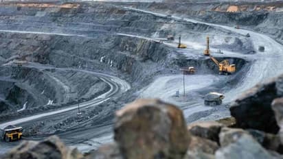  जम्मू-कश्मीर के पहाड़ों में छिपा ये अनोखा खजाना! जिससे भारत  बनेगा EV प्रोडक्शन का सुपरपावर?