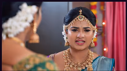 Karthigai Deepam:  தீபா வருகையால் காத்திருக்கும் அதிர்ச்சி! அடுத்தடுத்து அரங்கேறும் கடத்தல்!