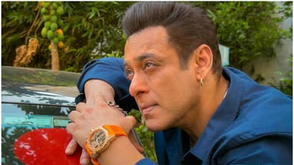 సల్మాన్ ఖాన్ రామ్ జన్మభూమి వాచ్.. కాస్ట్ ఎంతో  తెలిస్తే షాక్ అవుతారు. 