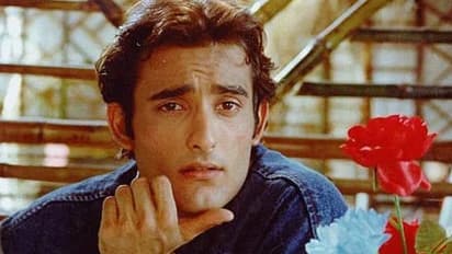 ಕಪೂರ್  ಕುಟುಂಬಕ್ಕೆ ಅಳಿಯನಾಗ್ತಿದ್ದ ಹೀರೋ, ಬೇಡ್ವೇ ಬೇಡ ಅಂದಿದ್ಲು ಹುಡುಗಿ ತಾಯಿ;  ಜೀವಮಾನಪೂರ್ತಿ ಒಬ್ಬಂಟಿಯಾಗೇ ಉಳಿದ ಸ್ಟಾರ್‌!