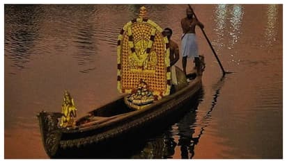 ആറാട്ടുപുഴ പൂരം: തൃപ്രയാര് തേവരുടെ മകീര്യം പുറപ്പാട് ഏപ്രില് മൂന്നിന്