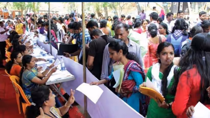 സംസ്ഥാന സര്ക്കാർ ഉന്നത വിദ്യാഭ്യാസ വകുപ്പ് ആഭിമുഖ്യത്തിൽ സൗജന്യ തൊഴില് മേള, എസ്എസ്എൽസി പാസായവര് മുതൽ അവസരം