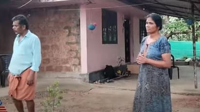 മുൻകാലുകളിലേയും പിൻകാലിലേയും ഇറച്ചി അടർത്തി മാറ്റിയ നിലയിൽ, കറവപ്പശുവിനെ കടത്തിക്കൊണ്ടുപോയി കൊന്നു