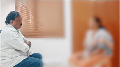 അഞ്ച് വർഷമായി മക്കൾ സ്കൂളിൽ പോയിട്ടില്ല; വാടക വീട് ഒഴിയണമെന്ന് നോട്ടീസ്, കനിവ് തേടി ഒമാനിലെ മലയാളി കുടുംബം