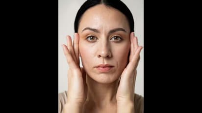 Face Serum: మెరిసే చర్మం కోసం ఈ సీరమ్‌లను ఇంట్లోనే ఈజీగా తయారు చేసుకోవచ్చు!