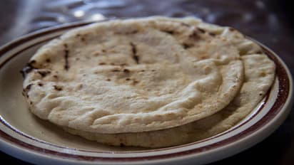 ராஜஸ்தானி தயிர் பிண்டி மற்றும் பட்டர் நாண் பாரம்பரிய முறையில் செய்வது எப்படி?