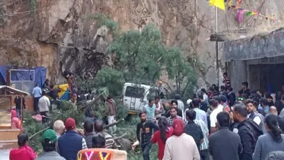 6 killed, 5 injured after strong winds uproot trees near Manikaran Gurudwara in Kullu