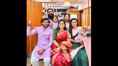 ಹಬ್ಬದಂದು ಮ್ಯಾಚಿಂಗ್ ಮ್ಯಾಚಿಂಗ್ ಬಟ್ಟೆ ಧರಿಸಿದ ನೇಹಾ ಗೌಡ ಫ್ಯಾಮಿಲಿ; ಫೋಟೋ ವೈರಲ್