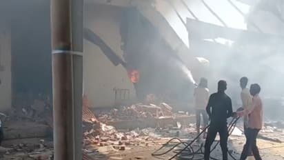 Gujarat: 13 dead, 4 injured after fire breaks out at firecracker godown in Banaskantha district (WATCH)