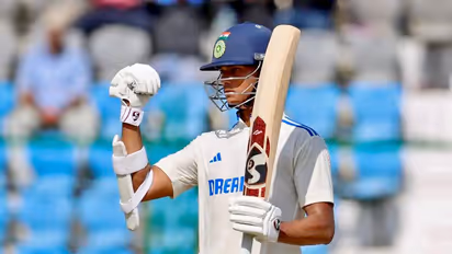 അർജുന്‍ ടെന്‍ഡുല്‍ക്കര്‍ക്ക് പിന്നാലെ യശസ്വി ജയ്സ്വാളും മുംബൈ വിടുന്നു; അടുത്ത സീസണില്‍ ഗോവയിലേക്ക്