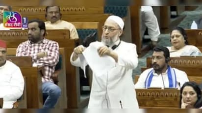 'ഗാന്ധി ചെയ്തത് പോലെ ഞാനും ചെയ്യുന്നു'; സഭയില്‍ വഖഫ് ബിൽ കീറിക്കളഞ്ഞ് അസദുദ്ദീൻ ഒവൈസി