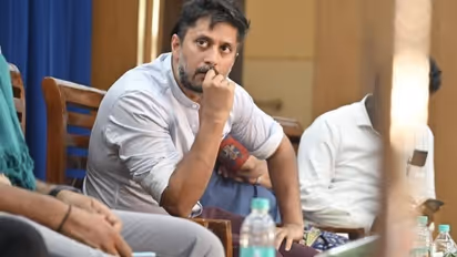 ನಟ ಅಹಿಂಸಾ ಚೇತನ್; ಕೇಂದ್ರದ ವಕ್ಫ್ ಮಸೂದೆ ಅಂಗೀಕಾರಕ್ಕೆ ಸಂತಸ, ರಾಜ್ಯದ ಹಾಲಿನ ದರ ಏರಿಕೆಗೆ ಟೀಕೆ