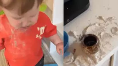 തന്റെ കുഞ്ഞ് കഴിച്ചത് എന്തെന്നോ? വല്ലാത്തൊരു അനുഭവമെന്ന് യുവതി, ഒരു വയസുകാരൻ കഴിച്ചത് മുത്തച്ഛന്റെ ചിതാഭസ്മം