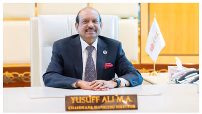 ഏറ്റവും സമ്പന്നനായ മലയാളിയായി എംഎ യൂസഫലി, ഫോബ്സ് ശതകോടീശ്വര പട്ടിക; ഇന്ത്യക്കാരിൽ മുന്നിൽ മുകേഷ് അംബാനി