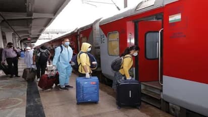 ರೈಲಿನಲ್ಲಿ ಎಷ್ಟು ಲಗೇಜ್‌ ತೆಗೆದುಕೊಂಡು ಹೋಗಬಹುದು? ಅಪ್‌ಡೇಟ್‌ ನೀಡಿದ ರೈಲ್ವೇ ಇಲಾಖೆ!