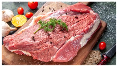 ഇറച്ചി എളുപ്പത്തിൽ വൃത്തിയാക്കാൻ ഇതാ 5 പൊടിക്കൈകൾ