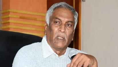 టాలీవుడ్ లో రివర్స్ కాస్టింగ్ కౌచ్, దానికి రెడీ అని హీరోయిన్లే ఛాన్స్ ఇస్తారు, బాంబు పేల్చిన తమ్మారెడ్డి