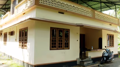 മലപ്പുറത്ത് വീട്ടിൽ പ്രസവിച്ച യുവതി മരിച്ചു; മരണം അഞ്ചാമത്തെ പ്രസവത്തിൽ