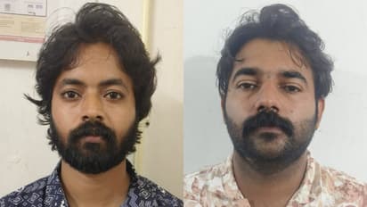 സ്ലിപ്പുകളിൽ തിരിമറി, ബാങ്കിനെ പറ്റിച്ചത് 2 വർഷത്തോളം, എടിഎമ്മുകളില്‍ നിക്ഷേപിക്കാനേൽപ്പിച്ച 28 ലക്ഷം കവർന്നു