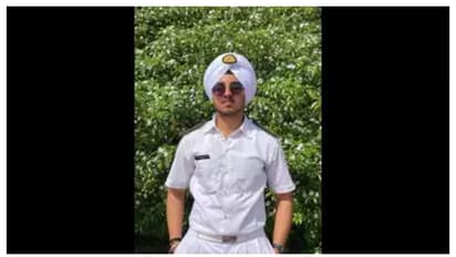 മകൻ ആത്മഹത്യ ചെയ്യില്ല, നേവി ഉദ്യോഗസ്ഥന്റെ മരണത്തിൽ മേലുദ്യോഗസ്ഥര്ക്കെതിരെ ആരോപണവുമായി പിതാവ്; കൊലപാതകമോ ?