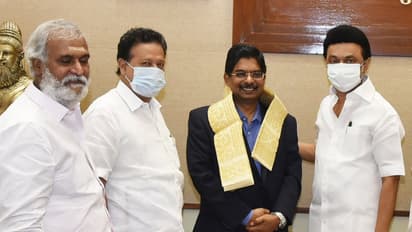 வேந்தர் பதவியை பிடுங்கிய உச்சநீதிமன்றம்! குஷியில் முதல்வர் ஸ்டாலின்! வழக்கறிஞர் வில்சன் பரபரப்பு தகவல்!