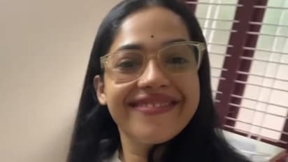 കുട്ടിക്കാലം ചെലവഴിച്ച നാട്ടിൽ അമൃത; വാടകവീട്ടിൽ താമസിച്ചോളാമെന്ന് അമ്മ