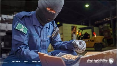  സൗദിയിൽ ഒരാഴ്‌ചക്കിടെ പിടികൂടിയത് മയക്കുമരുന്ന് ഉൾപ്പടെ 1,071 കള്ളക്കടത്ത് കേസുകൾ