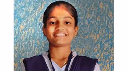 ಪಿಯುಸಿಯಲ್ಲಿ ವಿಶೇಷ ಸಾಧನೆ: ಕೂಲಿ ತಾಯಿಯ ಶ್ರಮಕ್ಕೆ ಬೆಲೆ ತಂದ ಮಾನ್ಯ!