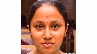 ಕಿತ್ತುತಿನ್ನುವ ಬಡತನದಲ್ಲೂ ಪಾರ್ಟ್‌ಟೈಮ್ ಕೆಲಸ ಮಾಡಿ ಪಿಯುಸಿಯಲ್ಲಿ 6ನೇ ರ್ಯಾಂಕ್‌ ಗಳಿಸಿದ ನಾಗವೇಣಿ!