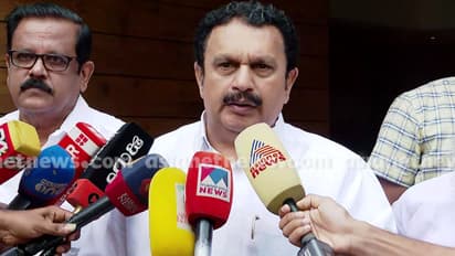 കേരളത്തിൽ കോൺഗ്രസിൽ നേതൃമാറ്റം ഉണ്ടാകുമെന്ന് കെ മുരളീധരൻ; 'കെപിസിസി പ്രസിഡൻ്റിനെ മാറ്റുമെന്ന പ്രചാരണം തെറ്റ്'