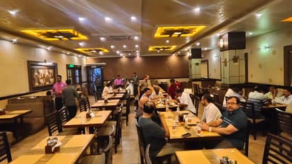 ಹೋಟೆಲ್‌ ಬೆಲೆ ಏರಿಕೆ ನಿಯಂತ್ರಣಕ್ಕಿಲ್ಲ ವ್ಯವಸ್ಥೆ: ಗ್ರಾಹಕರ ಮೇಲೆ ಸವಾರಿ ತಡೆಯೋರ್ಯಾರು?